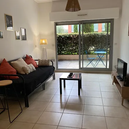 Avec Terrasse Lejlighed *