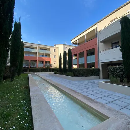 Avec Terrasse